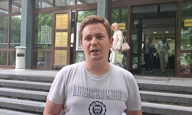 Kiengedték a fogdából a magyarázat nélkül őrizetbe vett újvidéki ellenzéki politikust