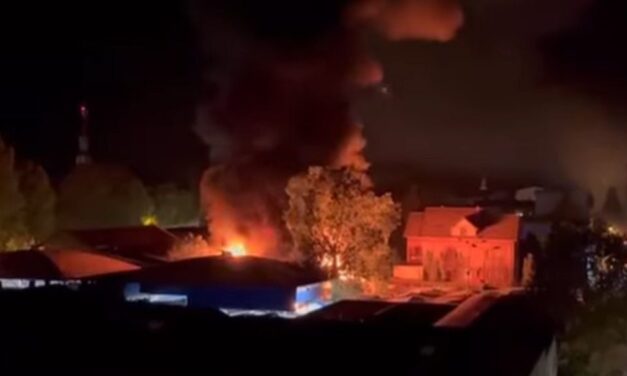 Egész éjjel lángolt a palánkai piac