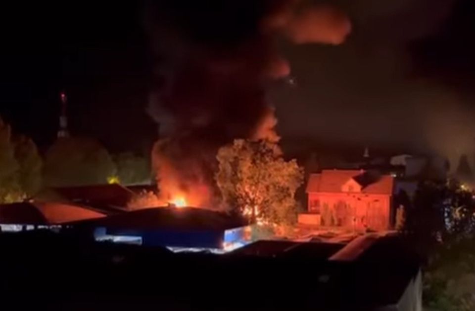 Egész éjjel lángolt a palánkai piac