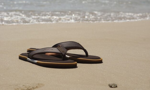 Megbüntethetnek minket azért, ha papucsban vezetünk?