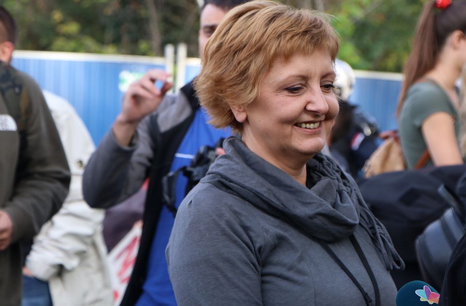 Stojković: Az erőszak ellen tiltakozó aktivisták előállítása azt jelzi, hogy a rezsim bepánikolt