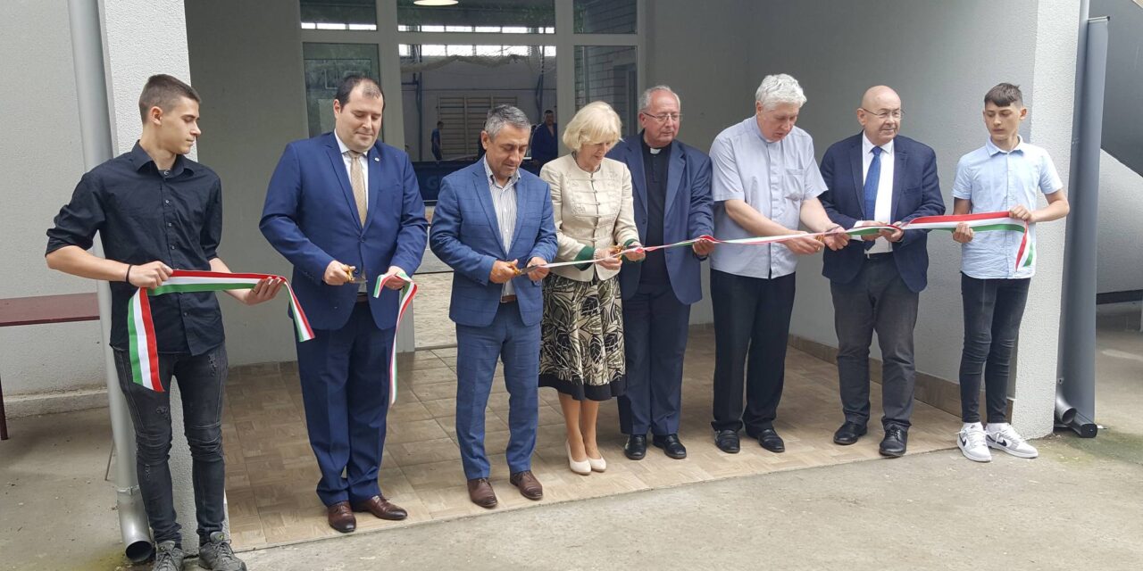 Sportcsarnokkal bővült a tóthfalusi Kaszap István Kollégium