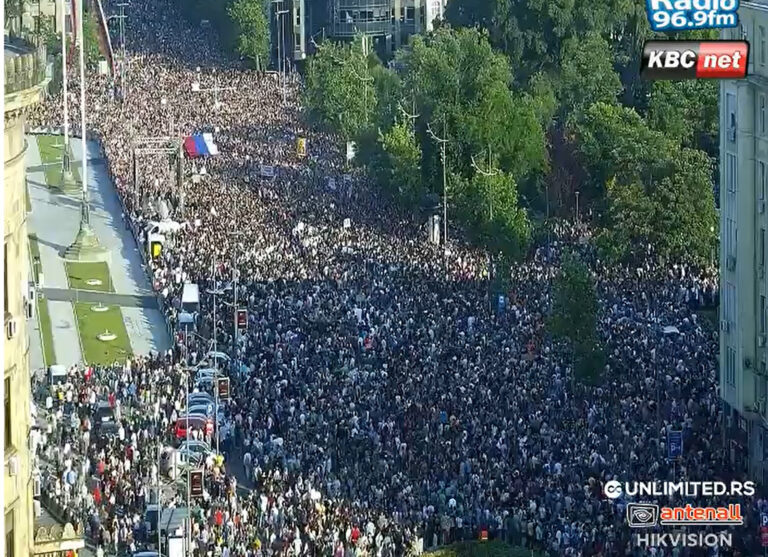 <span class="entry-title-primary">A politika az igazságszolgáltatás felett áll?</span> <span class="entry-subtitle">Hat hónap felfüggesztett börtönbüntetésre ítélte az ügyészség az újságírót</span>