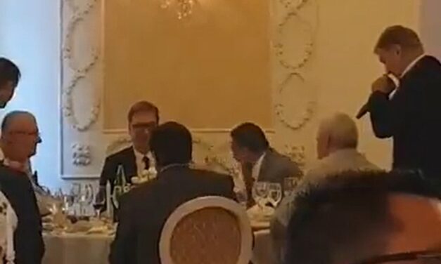 Žigmanov: Vučić részvétele a Šešelj-esküvőn nem hat ki Belgrád és Zágráb kapcsolatára