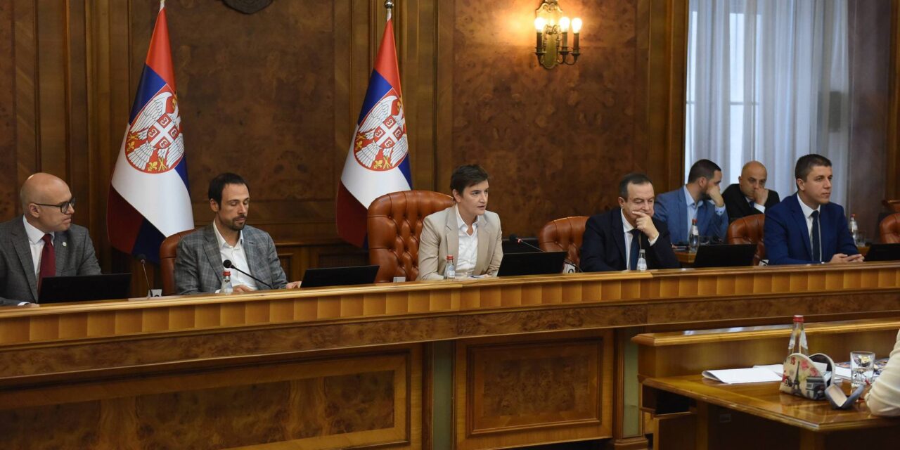 Új támogatásokról döntött a kormány: 25.000 és 50.000 dinár közötti segélyt kapnak a jogosultak