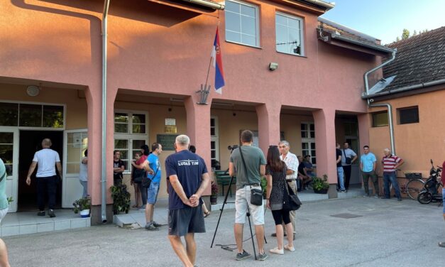 A haladók megtiltanák, hogy a helyieken kívül mások is felszólaljanak a hajdújárási falugyűlésen