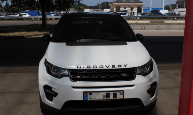 Körözött autót foglaltak le Röszkén