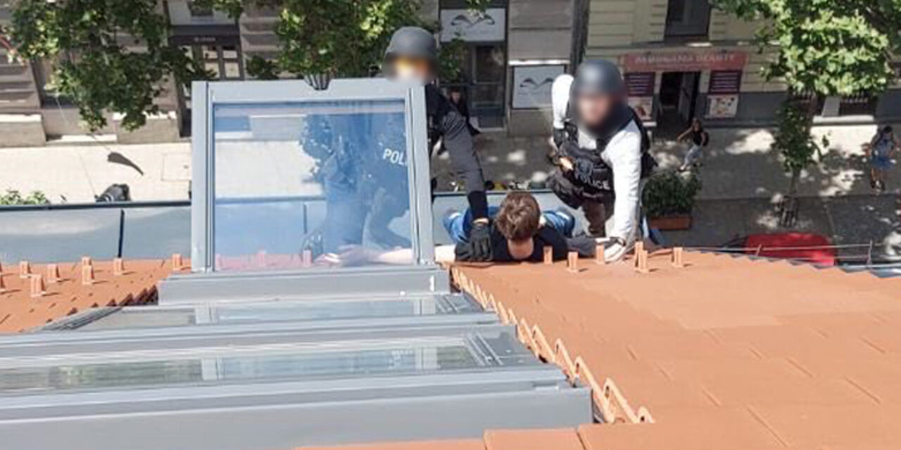 Egy budapesti belvárosi háztetőn fogtak el egy amerikai drogdílert (Fotók)