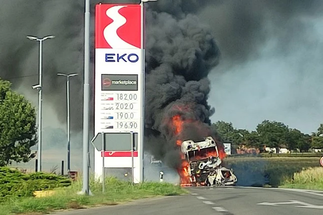 Nagyon súlyos baleset történt a tavankúti bekötőútnál