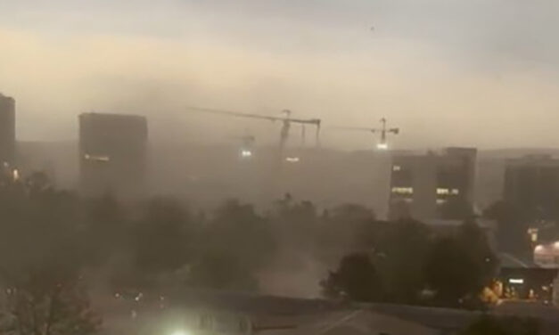 Egy szabadkai cégé mindkét Belgrádban felborult daru, szakértői vizsgálat indul