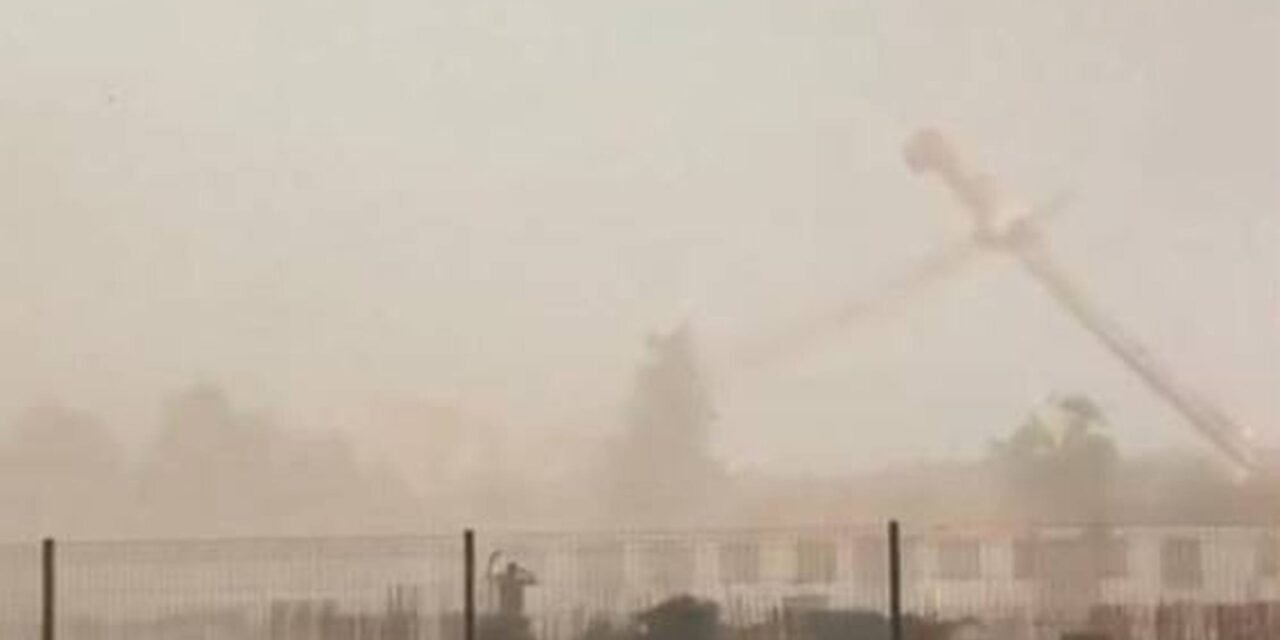 Zágrábban a vihar felborított egy emelődarut, miközben annak kezelője a kabinban ült