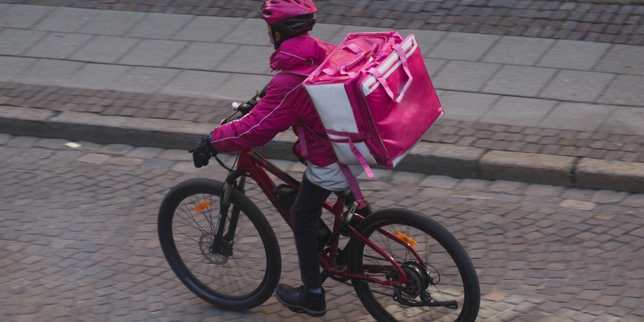 Biciklis gázolt el egy gyalogost, akit súlyos sérülésekkel szállítottak a belgrádi kórházba