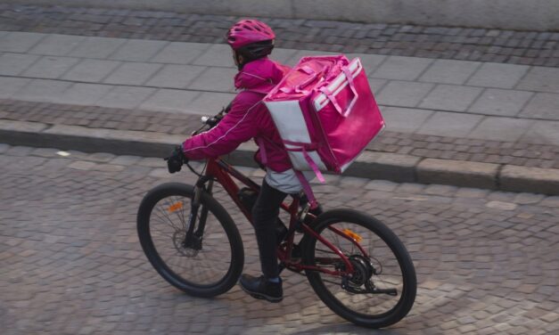 Biciklis gázolt el egy gyalogost, akit súlyos sérülésekkel szállítottak a belgrádi kórházba