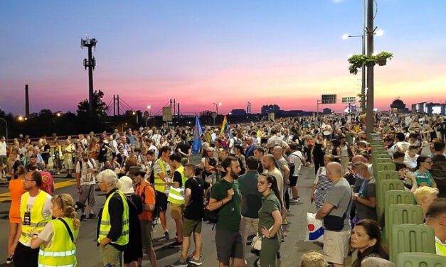 Ősztől változtatnak a tüntetéseken