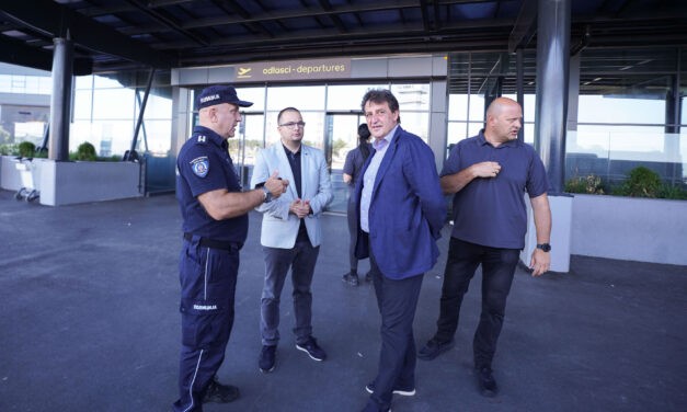 Gašić váratlan látogatást tett a Nikola Tesla repülőtéren