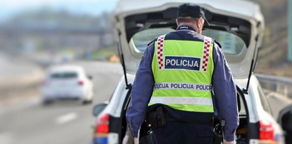 Akár 2650 euróba is kerülhet egy közlekedési szabálysértés az Adriai-tenger felé