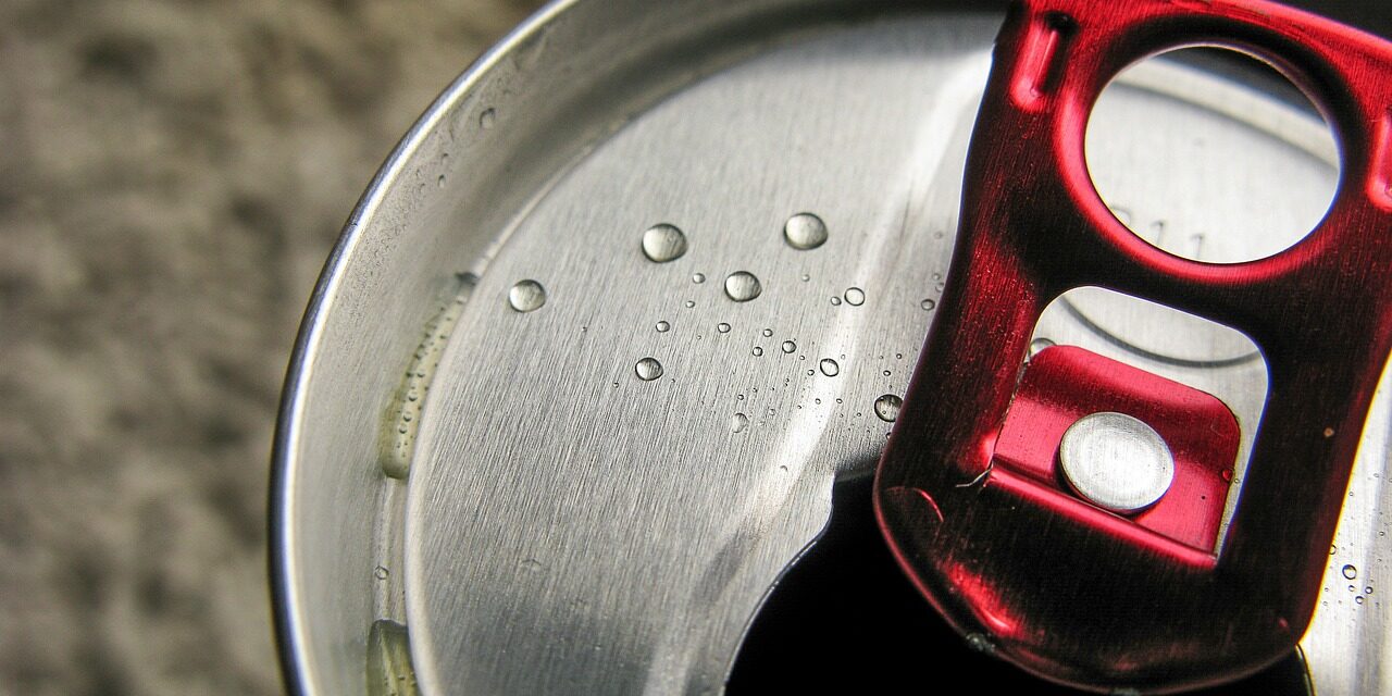 Megivott huszonnégy energiaitalt, kómába esett egy 18 éves férfi