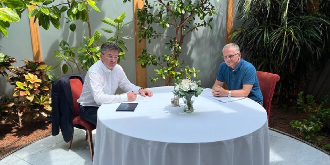 Miroslav Lajčák a koszovói kormányfőhelyettessel beszélt a helyzet csillapításáról