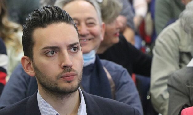 Grbović: Vulint sürgősen le kell váltani, mert Szerbia biztonsága kompromittálódott miatta