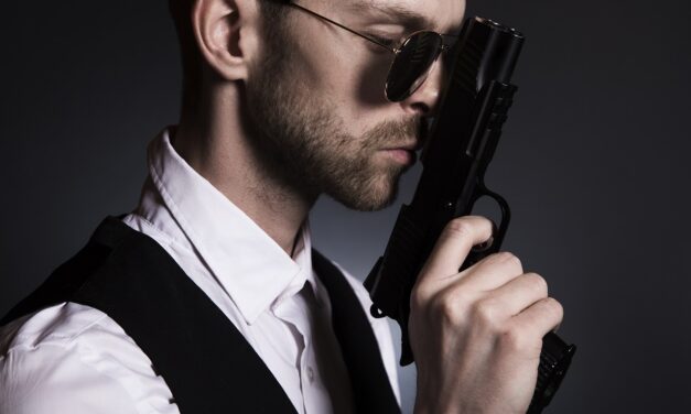 Pisztollyal lövöldöztek a lakodalomban, rendőrök vitték el őket