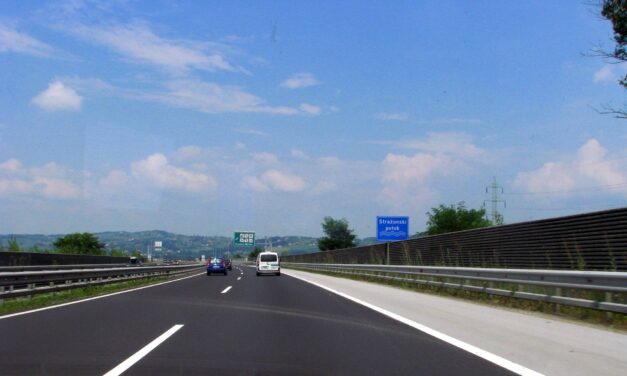 Közlekedési tudnivalók Szlovéniában