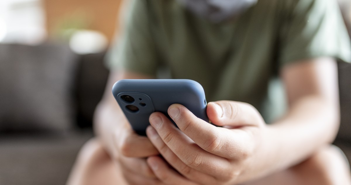 A prepaid-telefonszámok tulajdonosait is nyilvántartásba veszik