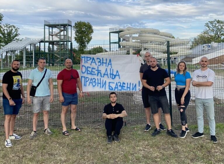 Aquapark helyett lavórban is fel lehet frissülni?