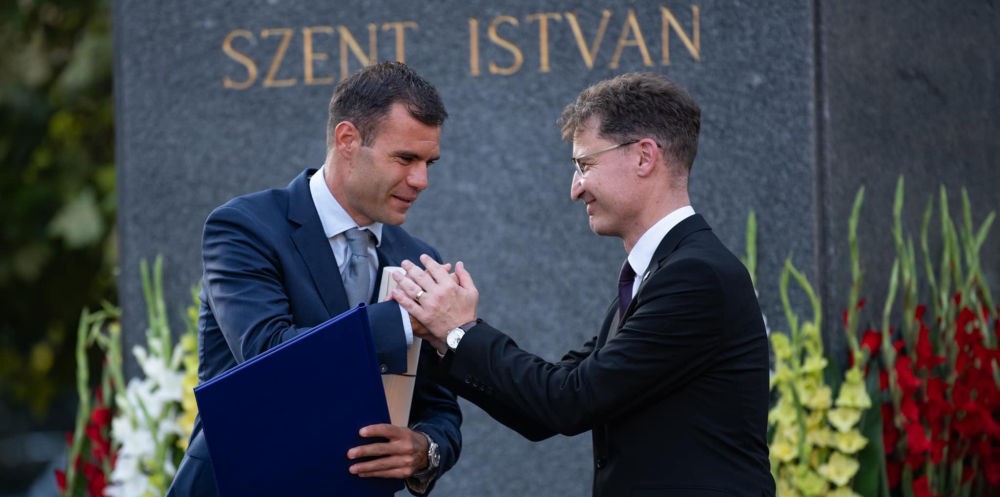 Nikolić Székesfehérvár Tiszteletbeli Polgára lett