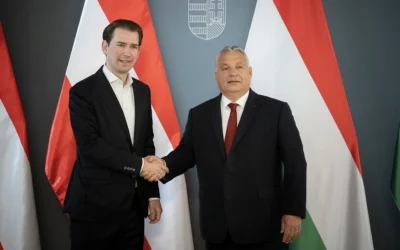 Orbán a vádemelés alatt álló Kurzot fogadta