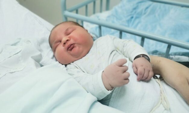 Nem Pavle a legnagyobb súlyú kisbaba