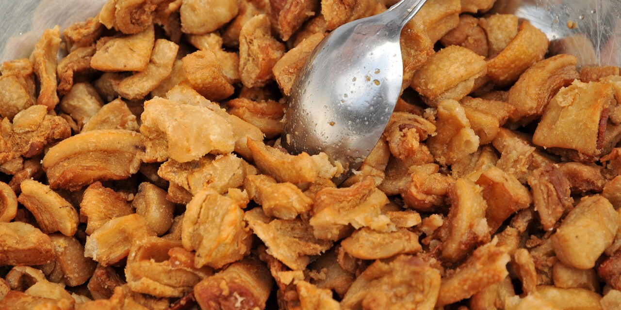 Aranyárban mérik a tepertőt