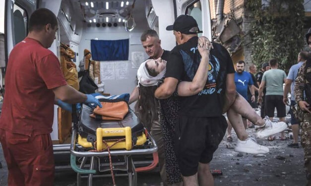 Huszonhárom napos csecsemő és szülei is meghaltak az orosz légitámadás során