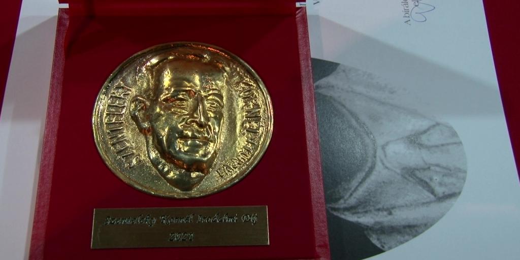 Kovács Frigyesé a Szenteleky-díj, Brenner János Bazsalikom-díjas