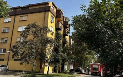 Az erkélyen főzőcskéztek, súlyos lakástűz lett a vége (Fotók)