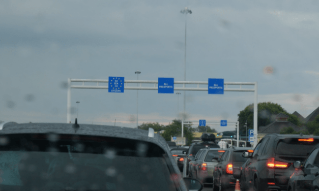 Órákig tart átjutni a szerb-magyar határon, rendszerszintű lehet a probléma