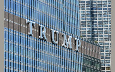 Trump jogerősen csaló Megingott az „ingatlanügynök" cég- és névbirodalma