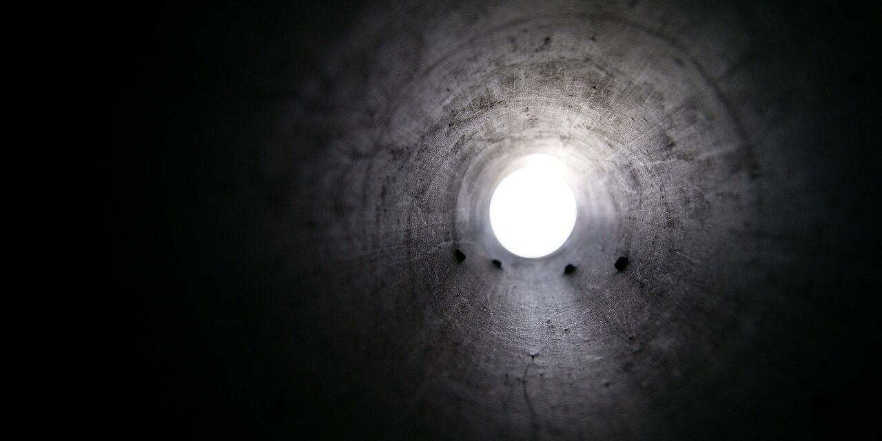 Senki se autózzon a ma átadott útszakasz alagútjában, nem biztonságos!