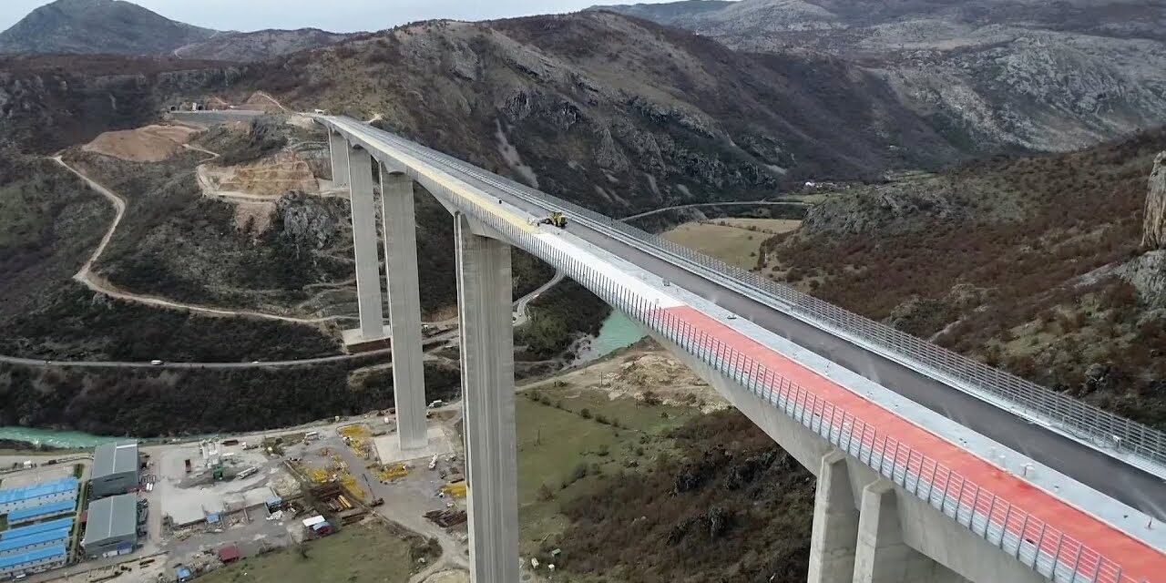 Kínai cég kínai munkásokkal kínai hitelből épített 41 kilométeres autópályát Montenegróban