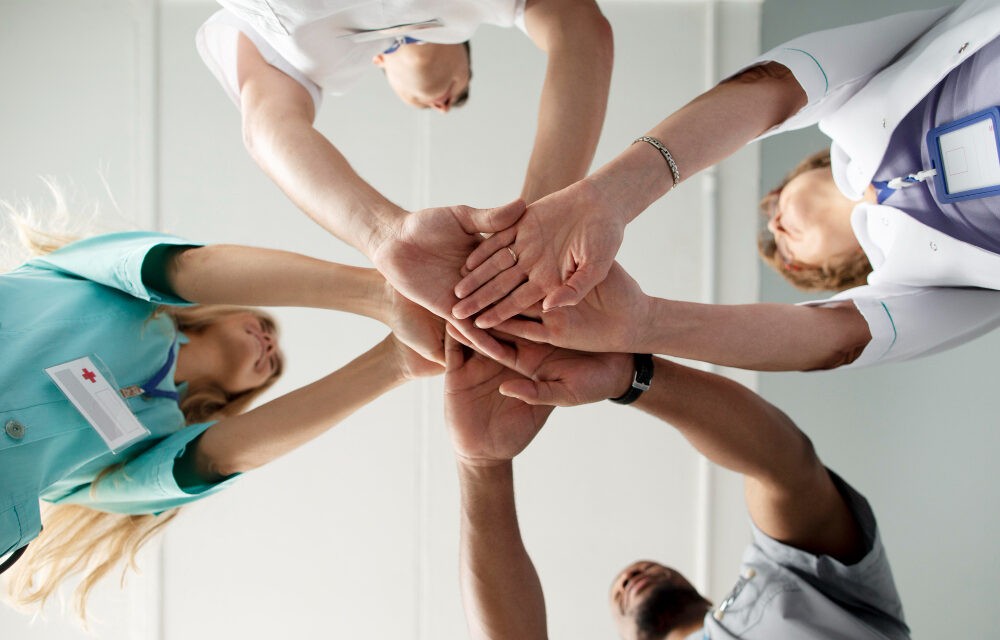 Szakemberek kerestetnek