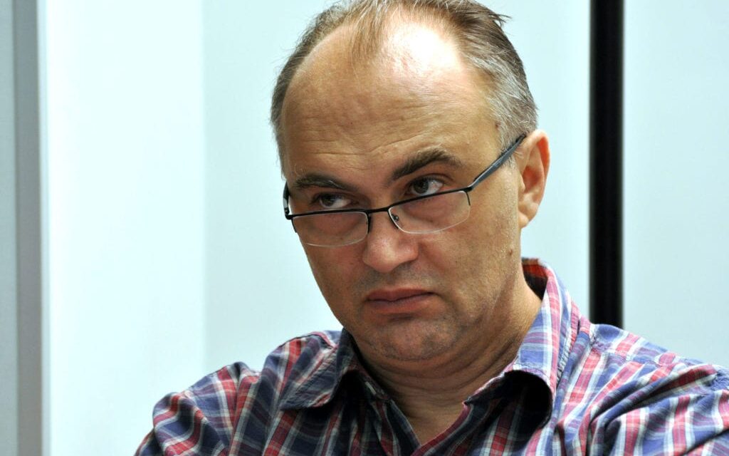 Goran Karadžić váltja Klemm Józsefet az igazgató székben