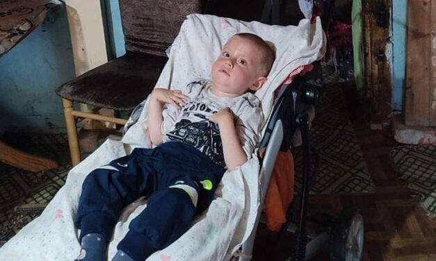 Segítsünk a bácsföldvári kisfiúnak és a családjának!