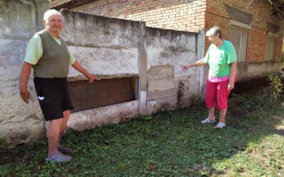 A gyorsvasút épül(t), a kerítés leomlott