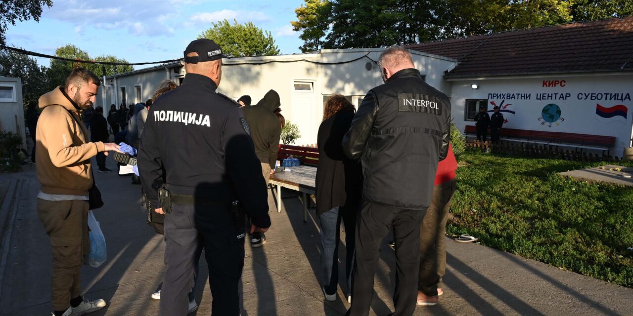 Több mint ötszáz személyt ellenőriztek Szabadkán és Zomborban, de nem tudni, mire jutottak