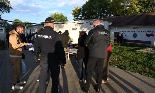 Több mint ötszáz személyt ellenőriztek Szabadkán és Zomborban, de nem tudni, mire jutottak