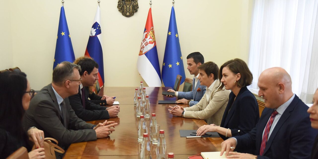 Brnabić a nyugat-balkáni megbízottnak: Koszovóban üldözik a nem albán lakosságot