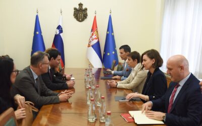 Brnabić a nyugat-balkáni megbízottnak: Koszovóban üldözik a nem albán lakosságot