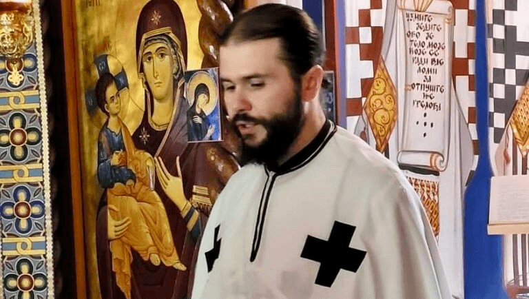 Deportálták Koszovóból az ortodox egyház egyik papját