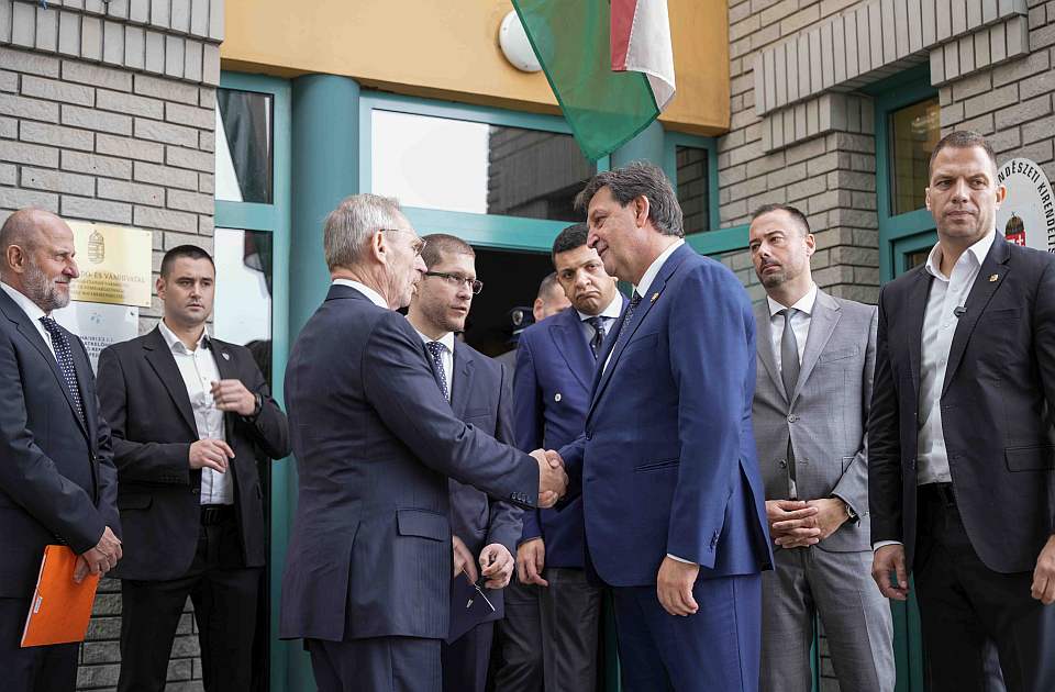 Magyar rendőrök is részt vesznek az embercsempészek letartóztatásában Szerbiában