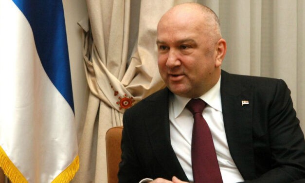 Nenad Popović kerül a Szerb Posta élére