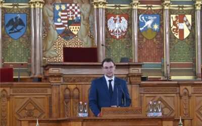 „Október 23-a szabadság mellett a nemzeti egységre is emlékeztet” A magyar államtitkár az '56-os Moszkvához hasonlította Brüsszelt